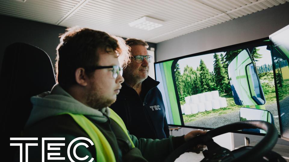 SÆT GRØN TRANSPORT OG EFFEKTIV LÆRING I FØRERSÆDET