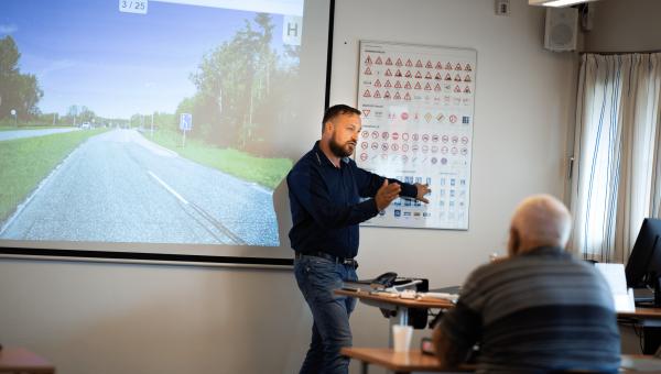 Trafikskolen starter amu kurser i Herning! Herunder EU efteruddannelse fra marts